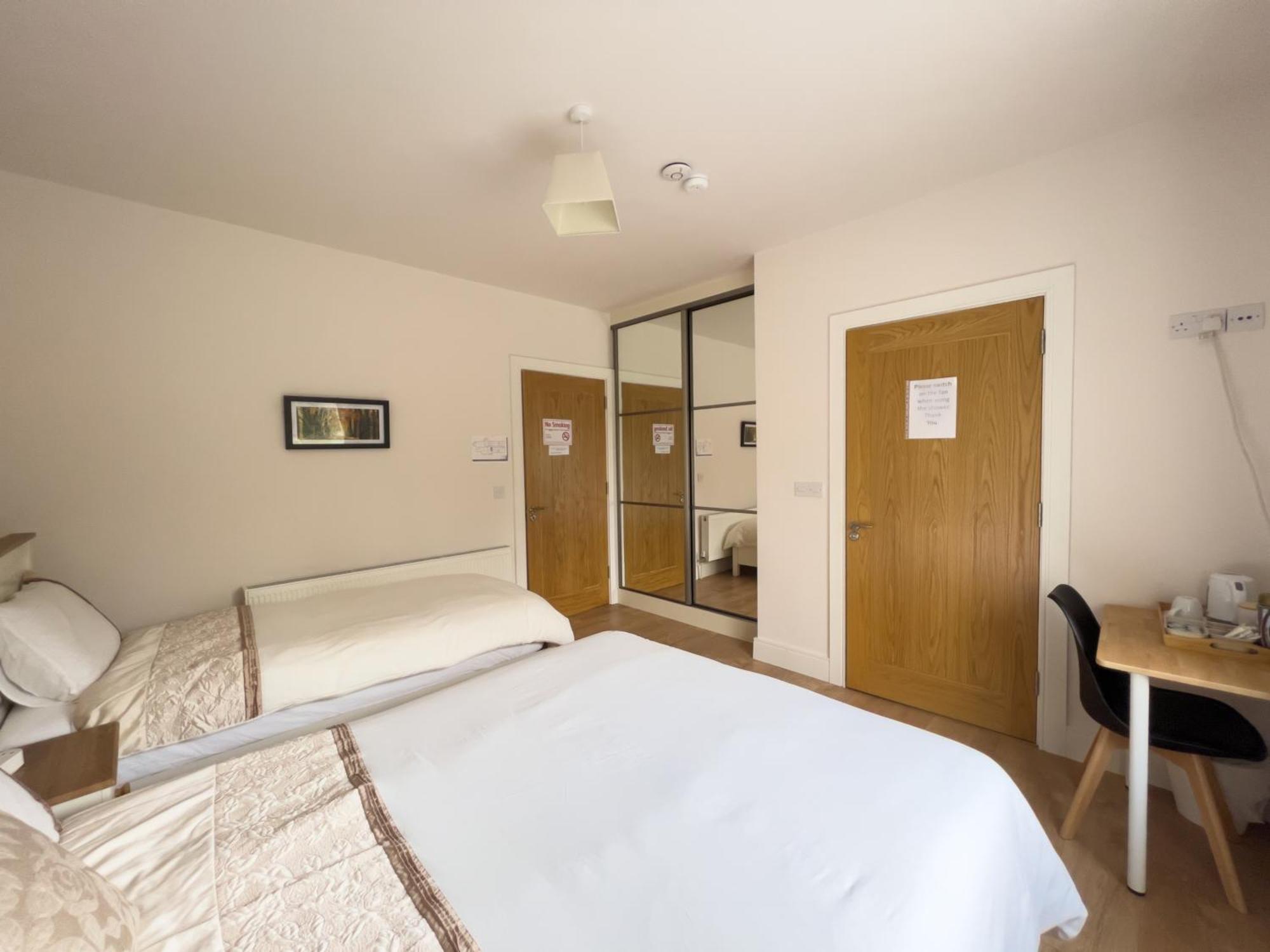 Woodview Lodge 特里姆 外观 照片