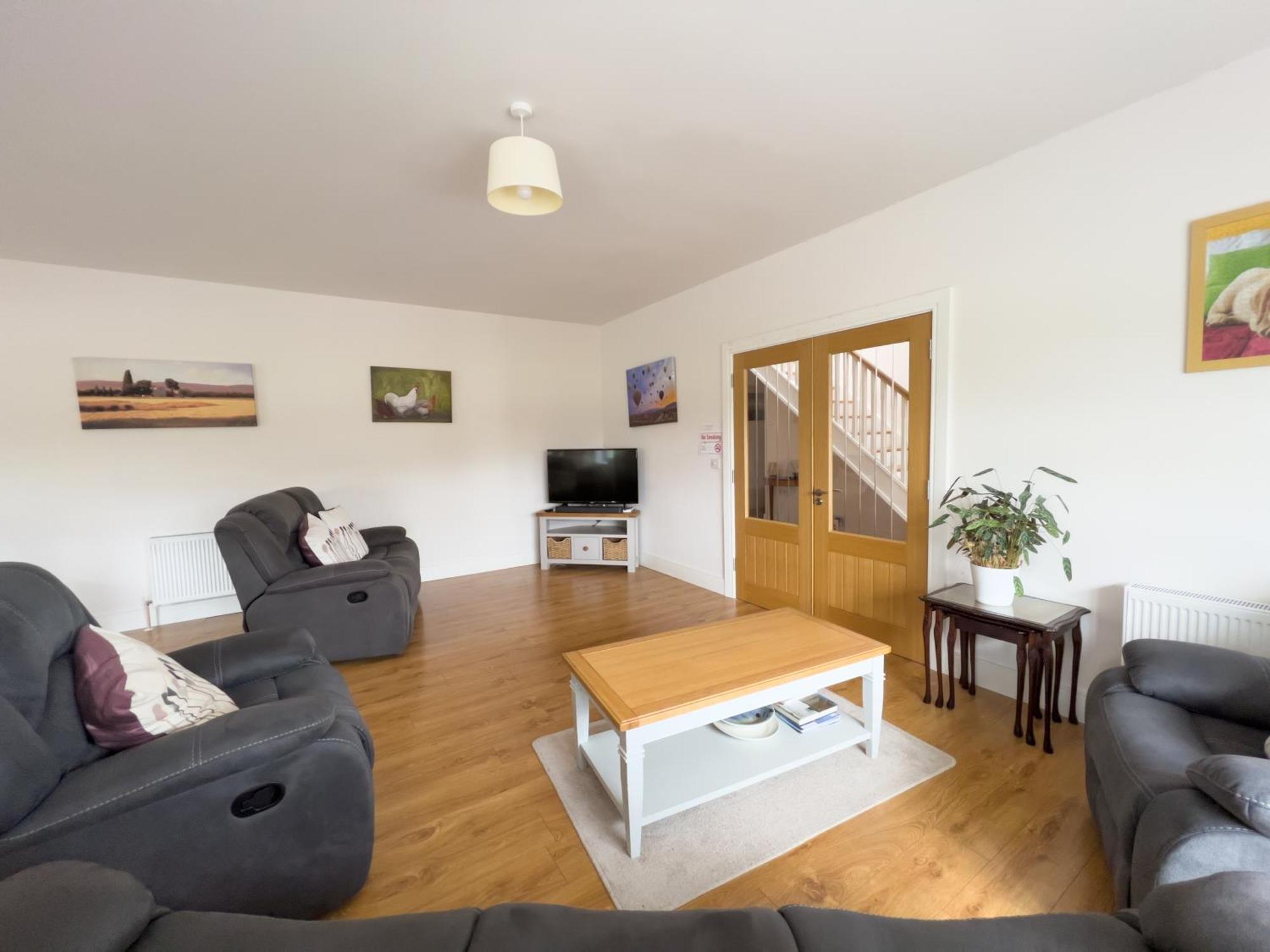 Woodview Lodge 特里姆 外观 照片
